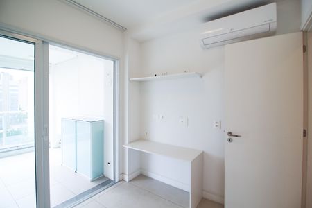 Apartamento à venda com 81m², 2 quartos e 2 vagasQuarto 