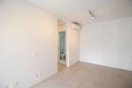 Apartamento à venda com 81m², 2 quartos e 2 vagasSala