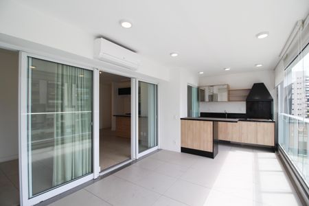 Varanda de apartamento à venda com 2 quartos, 81m² em Moema, São Paulo