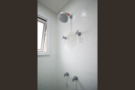 Apartamento à venda com 81m², 2 quartos e 2 vagasBanheiro da Suíte  