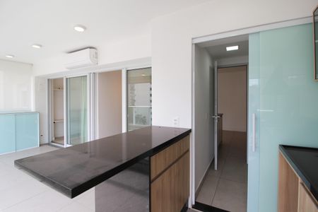 Apartamento à venda com 81m², 2 quartos e 2 vagasVaranda