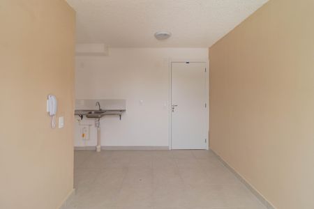 Sala de apartamento à venda com 2 quartos, 34m² em Parque Industrial Tomas Edson, São Paulo