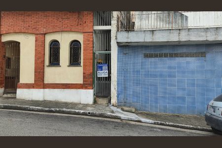 Casa para alugar com 28m², 1 quarto e sem vaga Casa para alugar com 28m², 1 quarto e sem vagaFachada