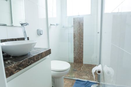Apartamento à venda com 65m², 2 quartos e 1 vaga Apartamento à venda com 65m², 2 quartos e 1 vagaBanheiro Social