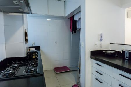 Apartamento à venda com 65m², 2 quartos e 1 vaga Apartamento à venda com 65m², 2 quartos e 1 vagaCozinha