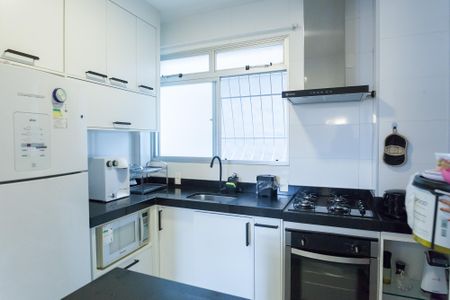 Apartamento à venda com 65m², 2 quartos e 1 vaga Apartamento à venda com 65m², 2 quartos e 1 vagaCozinha