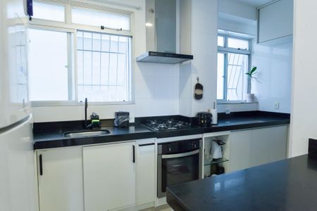 Apartamento à venda com 65m², 2 quartos e 1 vaga Apartamento à venda com 65m², 2 quartos e 1 vagaCozinha