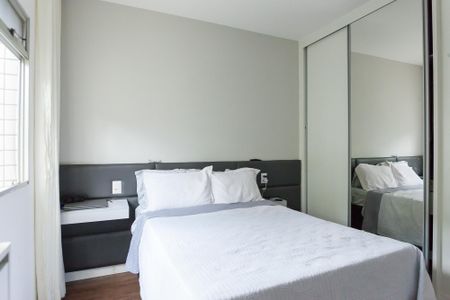 Apartamento à venda com 65m², 2 quartos e 1 vaga Apartamento à venda com 65m², 2 quartos e 1 vagasuite