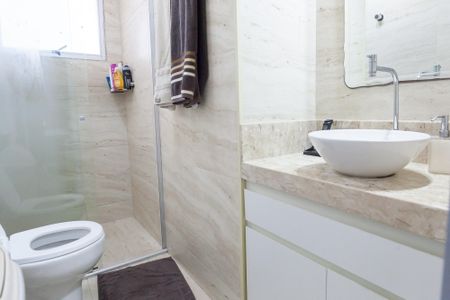 Apartamento à venda com 65m², 2 quartos e 1 vaga Apartamento à venda com 65m², 2 quartos e 1 vagaBanheiro suite