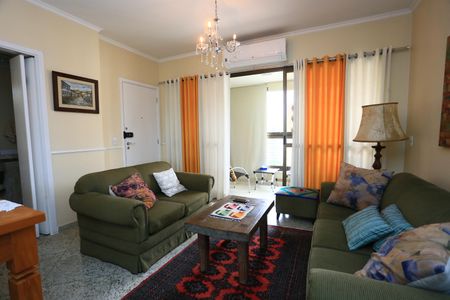 Sala  de apartamento à venda com 3 quartos, 104m² em Vila Suzana, São Paulo