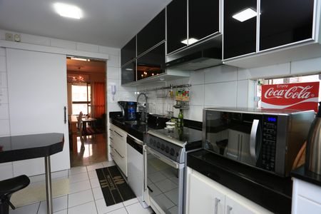 Apartamento à venda com 104m², 3 quartos e 6 vagascozinha
