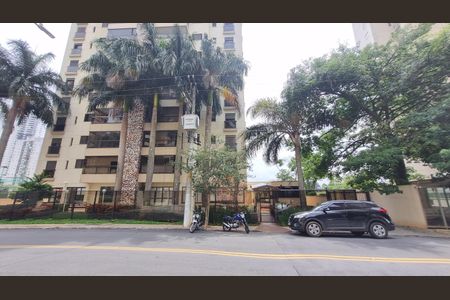 Apartamento à venda com 104m², 3 quartos e 6 vagasFachada