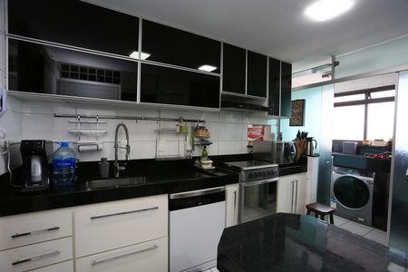 Apartamento à venda com 104m², 3 quartos e 6 vagascozinha