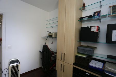 Apartamento à venda com 104m², 3 quartos e 6 vagasEscritório