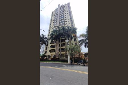 Apartamento à venda com 104m², 3 quartos e 6 vagasFachada