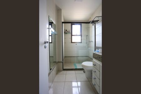 Apartamento à venda com 104m², 3 quartos e 6 vagasBanheiro