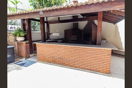 Apartamento à venda com 156m², 3 quartos e 3 vagas Apartamento à venda com 156m², 3 quartos e 3 vagasÁrea comum - Churrasqueira