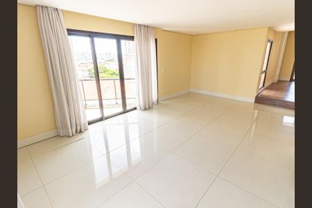 Apartamento à venda com 156m², 3 quartos e 3 vagas Apartamento à venda com 156m², 3 quartos e 3 vagasSala de Jantar