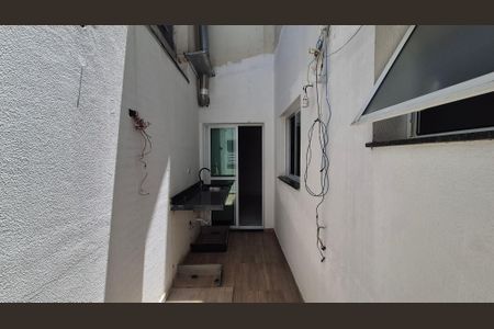 Apartamento à venda com 90m², 2 quartos e 2 vagas Apartamento à venda com 90m², 2 quartos e 2 vagasVista