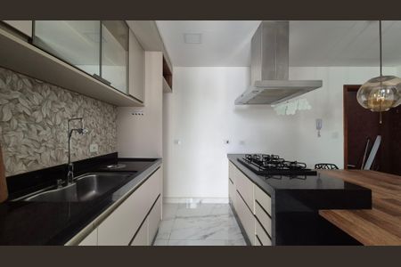 Apartamento à venda com 90m², 2 quartos e 2 vagas Apartamento à venda com 90m², 2 quartos e 2 vagasCozinha