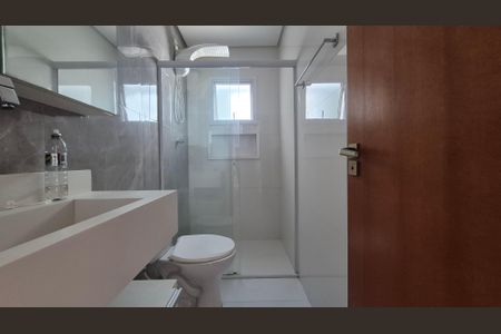 Apartamento à venda com 90m², 2 quartos e 2 vagas Apartamento à venda com 90m², 2 quartos e 2 vagasBanheiro da suíte