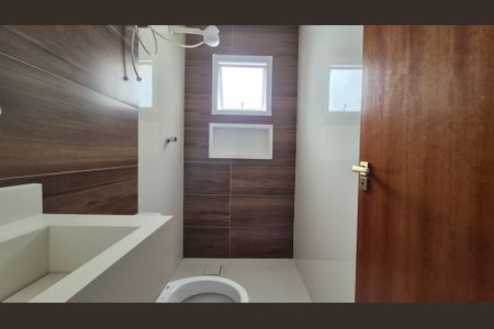 Apartamento à venda com 90m², 2 quartos e 2 vagas Apartamento à venda com 90m², 2 quartos e 2 vagasBanheiro