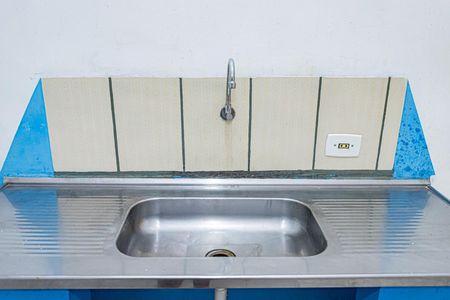 Cozinha de casa para alugar com 1 quarto, 30m² em Vila Zat, São Paulo