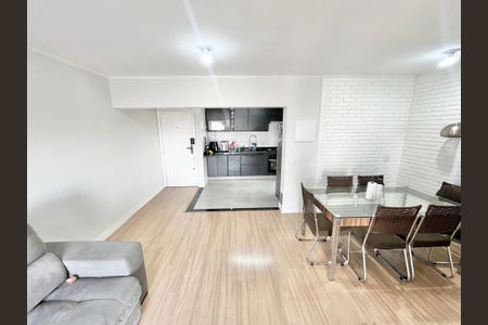 Apartamento à venda com 80m², 3 quartos e 1 vagaSala