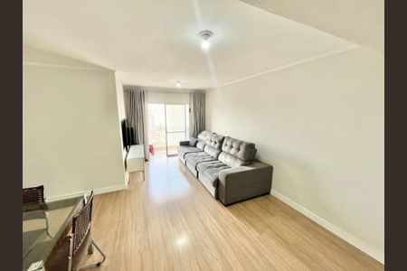 Apartamento à venda com 80m², 3 quartos e 1 vagaSala