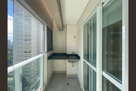 Studio para alugar com 26m², 1 quarto e sem vaga Studio para alugar com 26m², 1 quarto e sem vagaVaranda