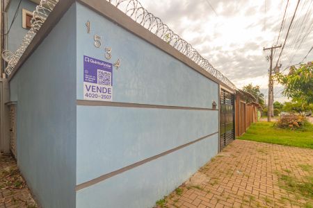 Casa de condomínio à venda com 42m², 2 quartos e 1 vagaPlaca instalada