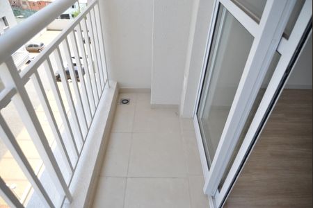 Sacada de apartamento para alugar com 1 quarto, 37m² em Santa Terezinha, Santo André