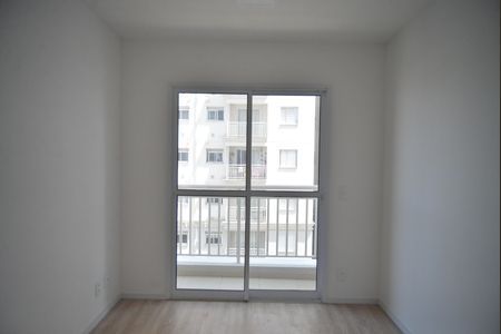 Sala de apartamento para alugar com 1 quarto, 37m² em Santa Terezinha, Santo André