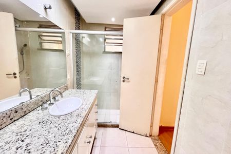 Apartamento à venda com 120m², 3 quartos e 1 vagaSUITE