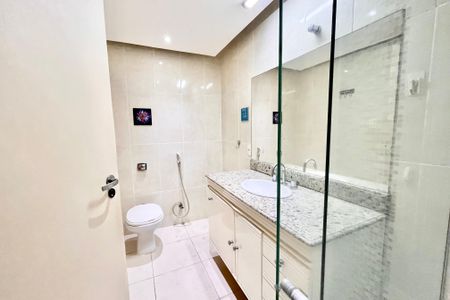 Apartamento à venda com 120m², 3 quartos e 1 vagaSUITE