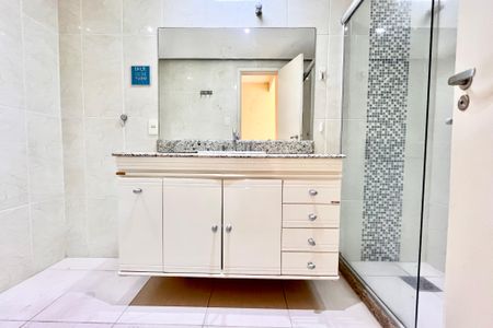 Apartamento à venda com 120m², 3 quartos e 1 vagaSUITE