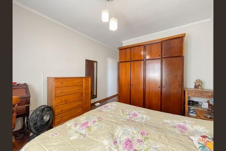 Casa à venda com 188m², 3 quartos e 3 vagasSuíte