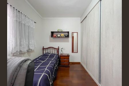 Casa à venda com 188m², 3 quartos e 3 vagasQuarto 2