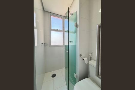 Apartamento à venda com 98m², 3 quartos e 2 vagas Apartamento à venda com 98m², 3 quartos e 2 vagasBanheiro