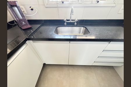 Apartamento à venda com 98m², 3 quartos e 2 vagas Apartamento à venda com 98m², 3 quartos e 2 vagasCozinha