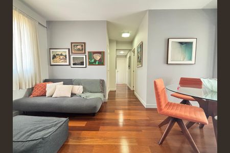 Apartamento à venda com 98m², 3 quartos e 2 vagas Apartamento à venda com 98m², 3 quartos e 2 vagasSala