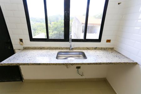 Casa de condomínio à venda com 175m², 3 quartos e 4 vagas Casa de condomínio à venda com 175m², 3 quartos e 4 vagascozinha