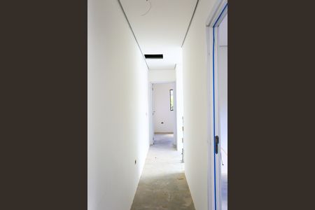 Casa de condomínio à venda com 175m², 3 quartos e 4 vagas Casa de condomínio à venda com 175m², 3 quartos e 4 vagascorredor