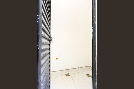 Casa de condomínio à venda com 175m², 3 quartos e 4 vagas Casa de condomínio à venda com 175m², 3 quartos e 4 vagasBanheiro da gargem