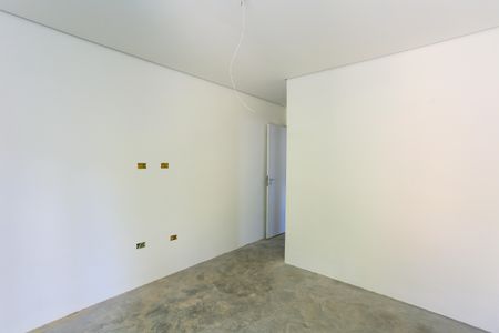 Casa de condomínio à venda com 175m², 3 quartos e 4 vagas Casa de condomínio à venda com 175m², 3 quartos e 4 vagassuíte