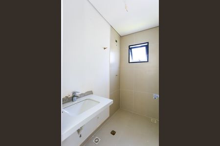 Casa de condomínio à venda com 175m², 3 quartos e 4 vagas Casa de condomínio à venda com 175m², 3 quartos e 4 vagasBanheiro