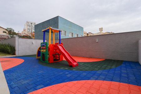 Apartamento para alugar com 38m², 2 quartos e 1 vaga Apartamento para alugar com 38m², 2 quartos e 1 vagaÁrea comum - Playground