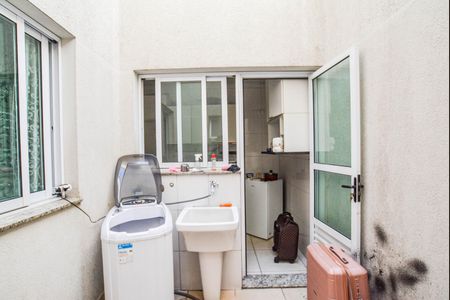 Apartamento à venda com 75m², 2 quartos e 1 vaga Apartamento à venda com 75m², 2 quartos e 1 vagaÁrea de Serviço