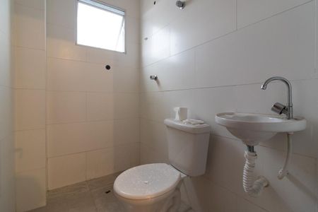 Apartamento para alugar com 42m², 2 quartos e sem vagaBanheiro