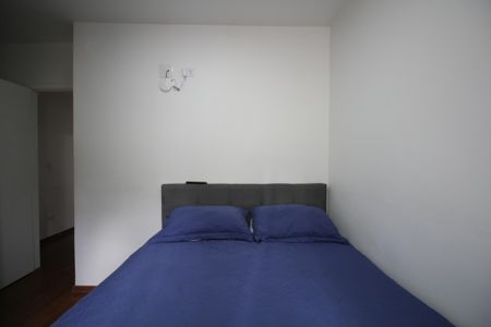 Casa de condomínio à venda com 144m², 3 quartos e 4 vagassuíte 